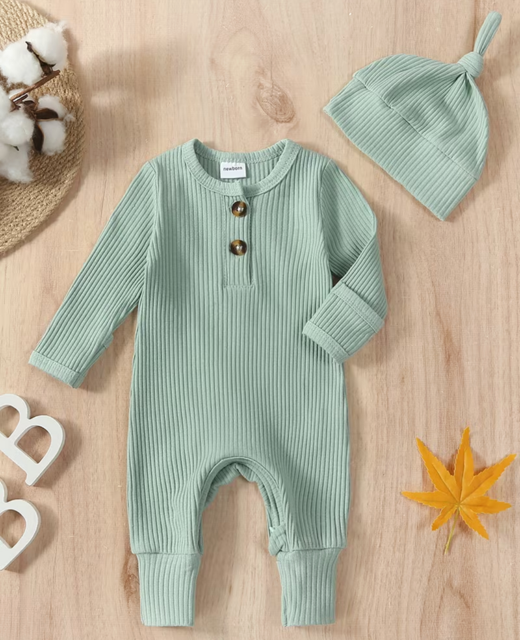 Baby clothing set with hat Gift Box with Card