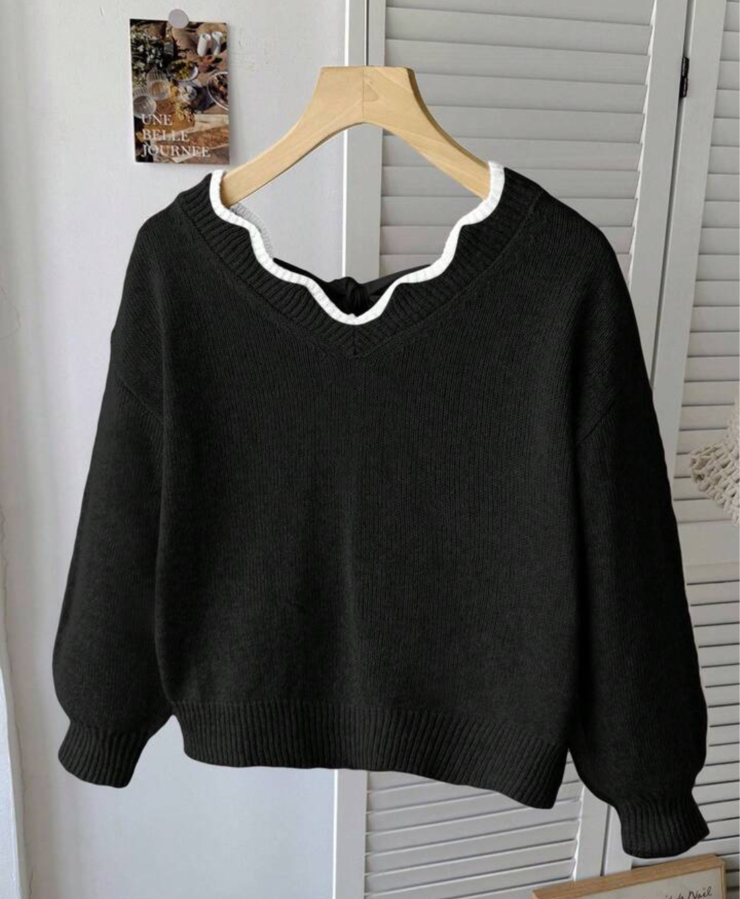 Girls Scalloped Neck Sweater With Bow Tie In The Back