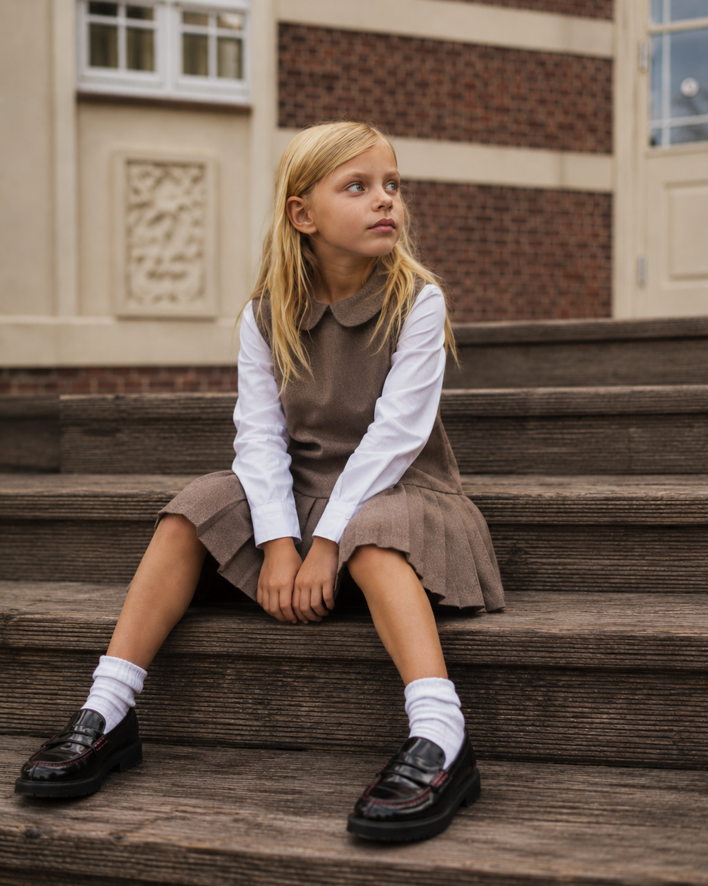 Girls’ Brown Sleeveless Pleated Dress